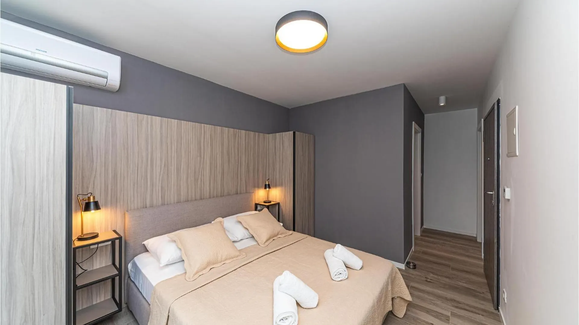 Gorgeous Apartment In Okrug Gornji With Lake View Trogir 0*,