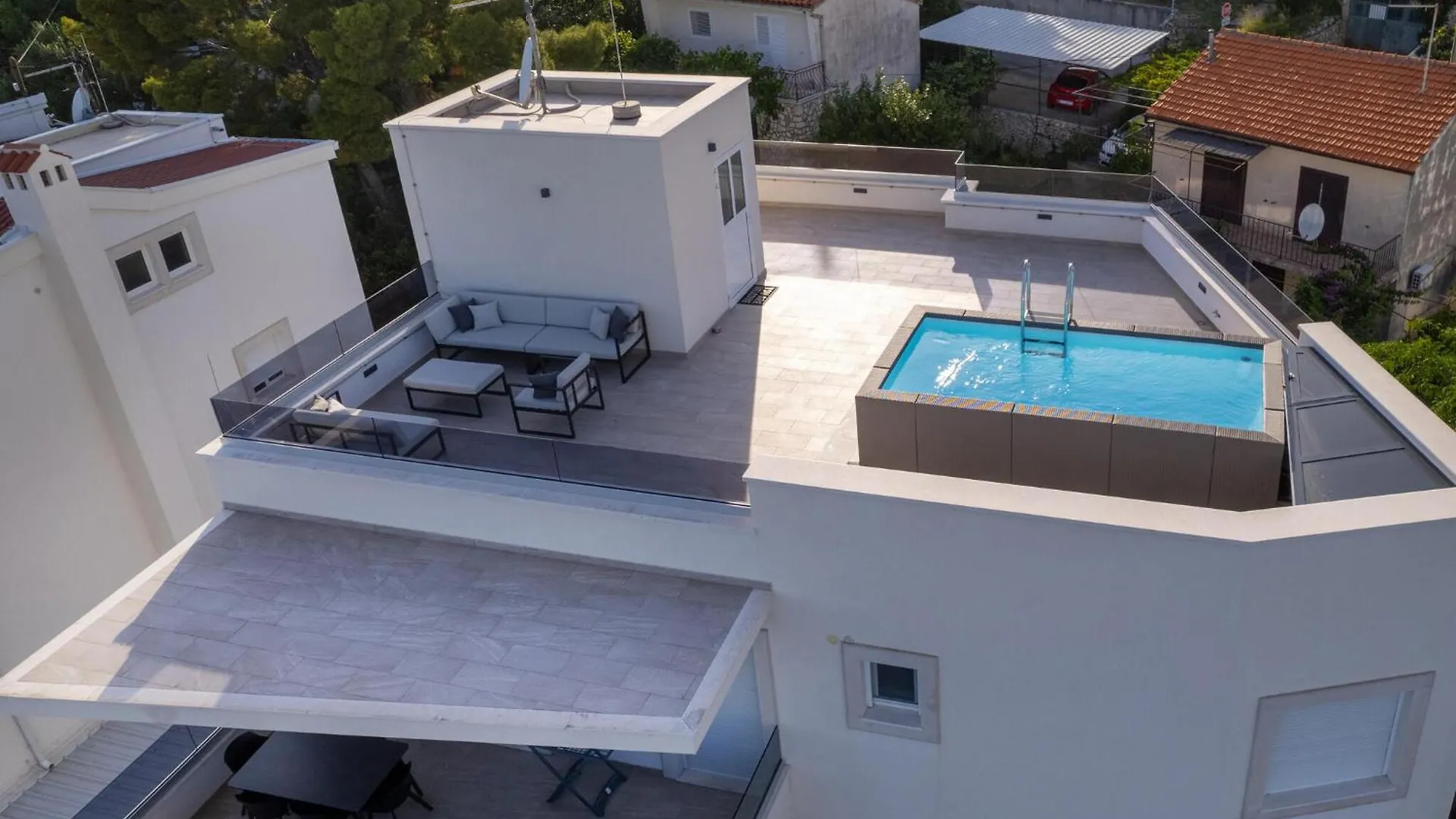 Gorgeous Apartment In Okrug Gornji With Lake View Trogir